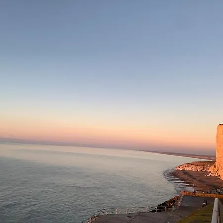 Am 57 - The Blue House