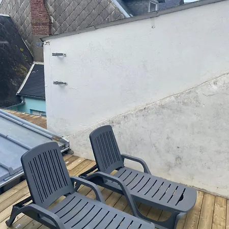 Am 57 - The Blue House אולט